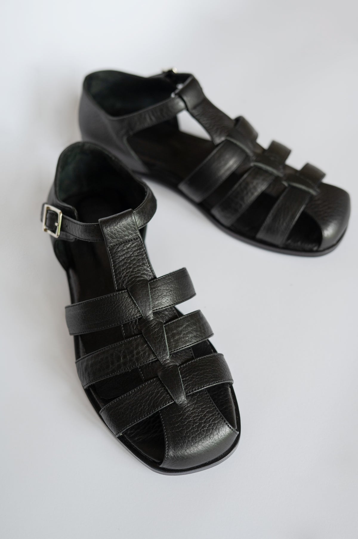 Costa | Black